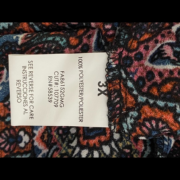 Speechless Plus Size Medallion Swing Dress 3X - Picture 2 of 4